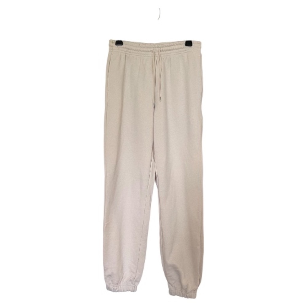 Uniqlo Women's Relaxed Straight Leg Pants in Cream Color. Size M